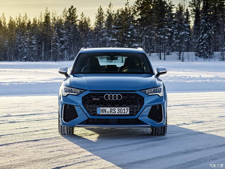 Audi Sport Audi RS Q3 2020 basic model