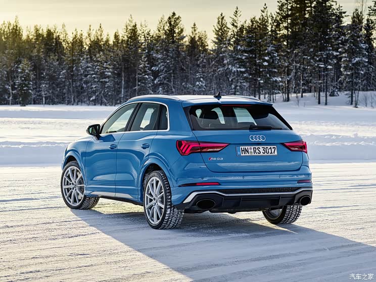 Audi Sport Audi RS Q3 2020 basic model